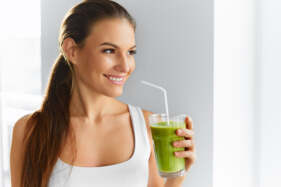 sirtfood diéta ital zöld smoothie
